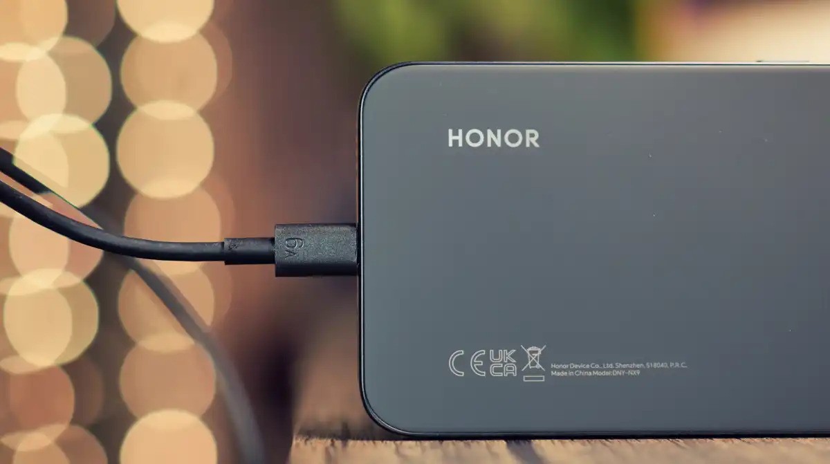 Honor 400 punjenje